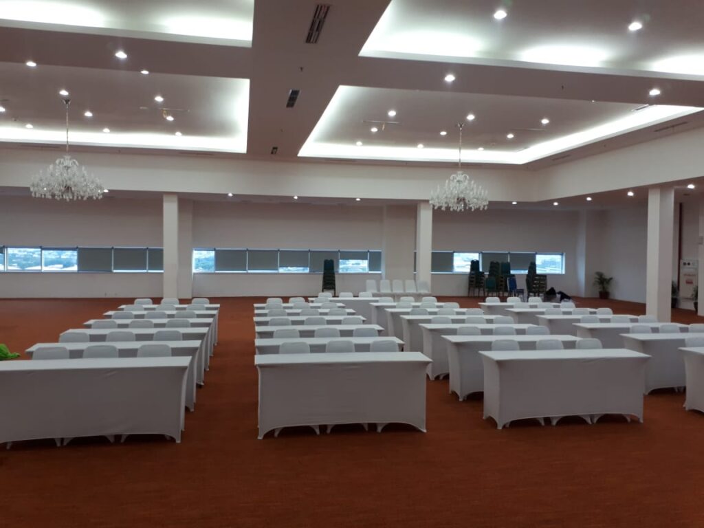 Panduan Memilih Meja Event yang Tepat